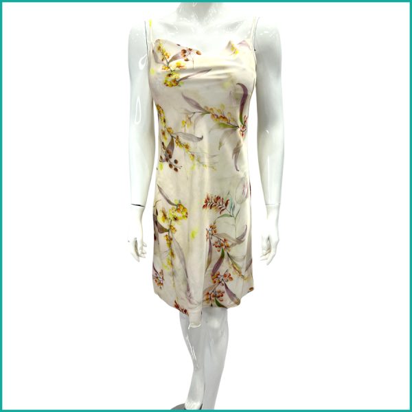 Design Floral Ladies Satan Silk Halfer - Cream