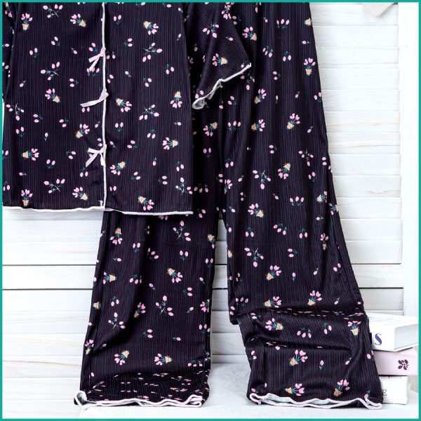 Tulips Ladies Crop T-Shirt Loungewear Pajama Set - Black - Image 3