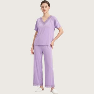 V-Neck Lace Ladies Pajama Set Lycra Material - Light Purple